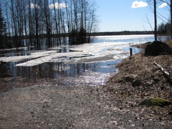Isojärvi kevät 2013 luiska.jpg